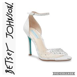 🆕 Betsey Johnson ANI Silver Dress Shoes